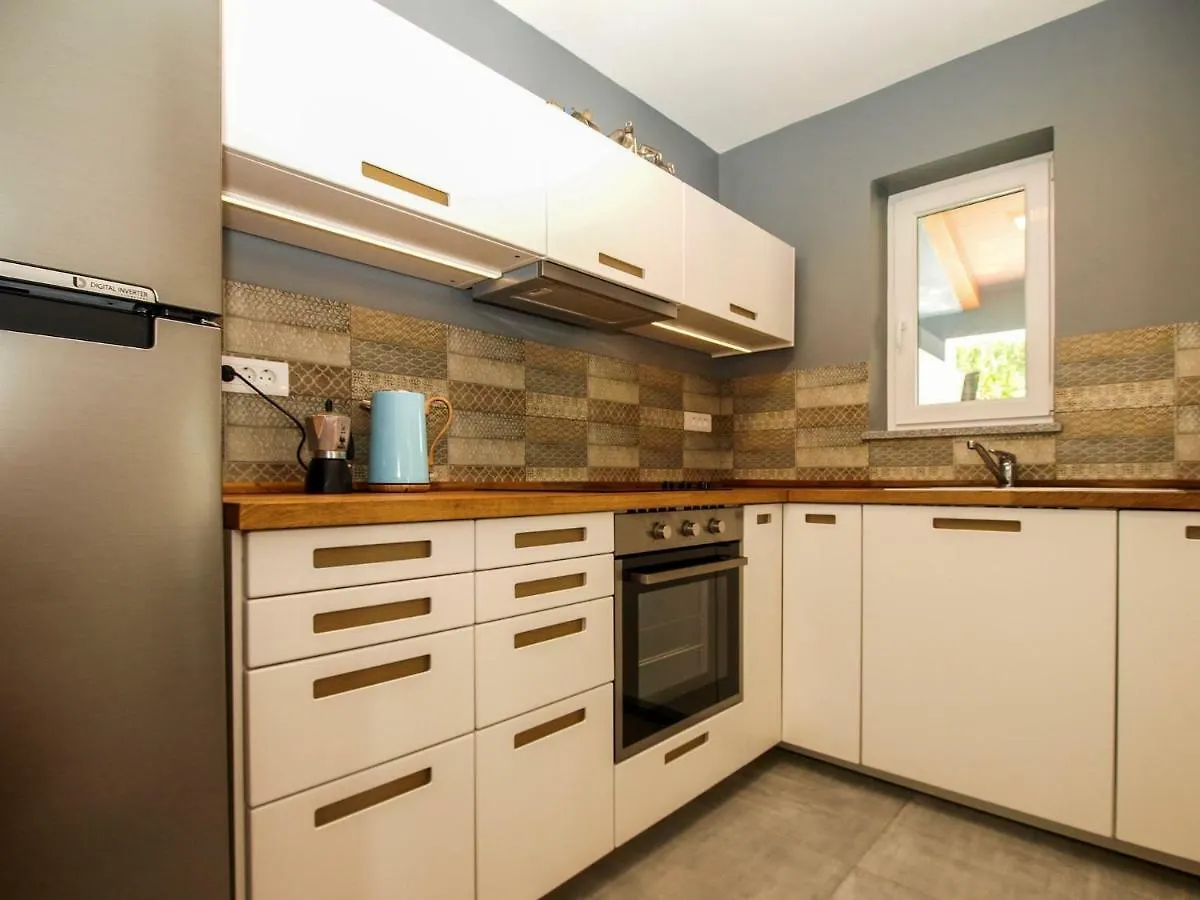 Holiday House “Marta” Villa Pula 0*,